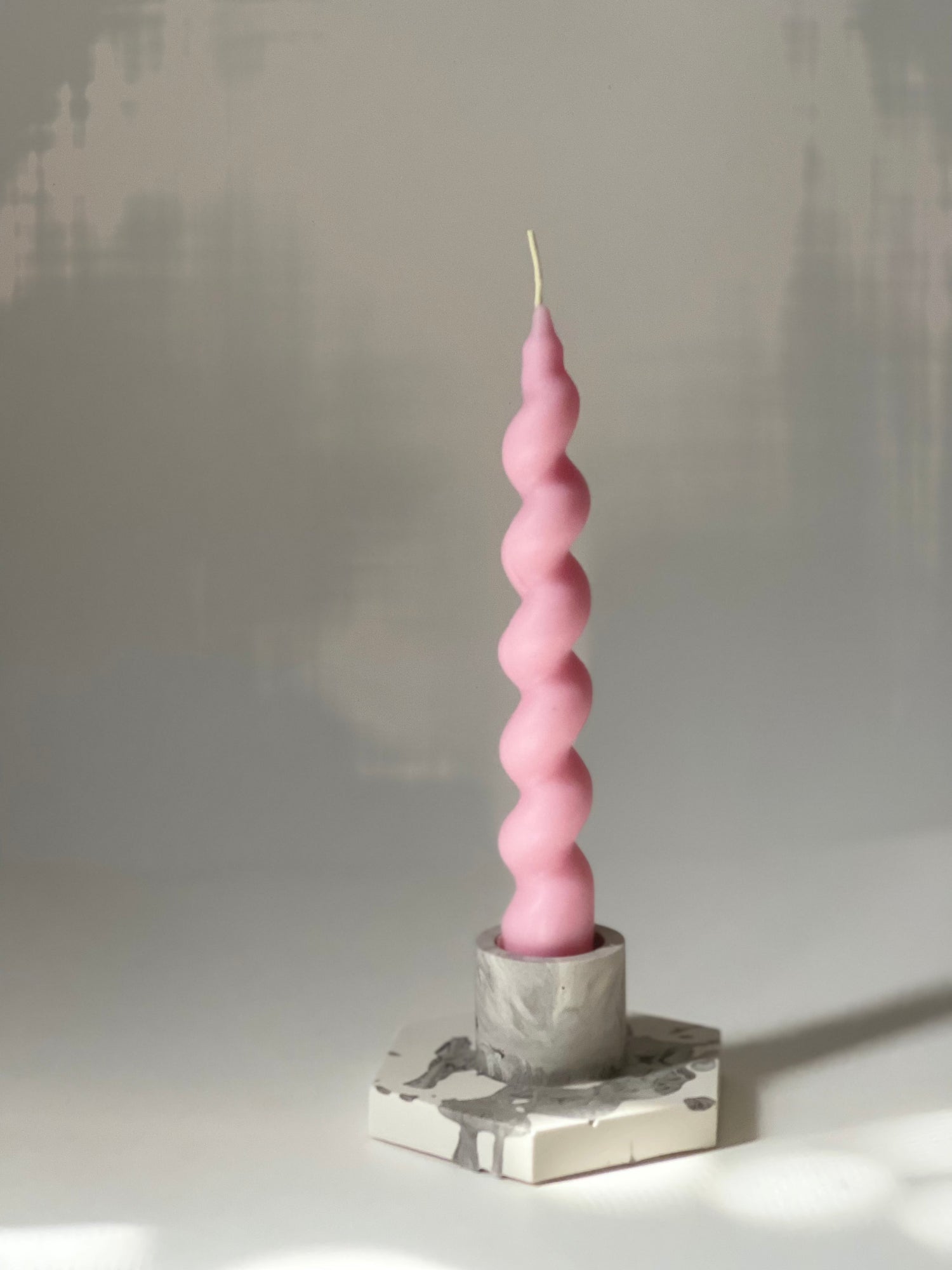 Aesthetic home décor pieces specially crafted by our finest makers in Pakistan. 